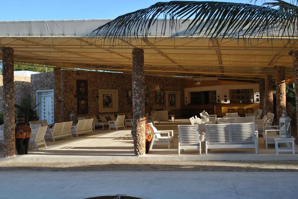 Kola Beach Resort Mambrui Bagian luar foto
