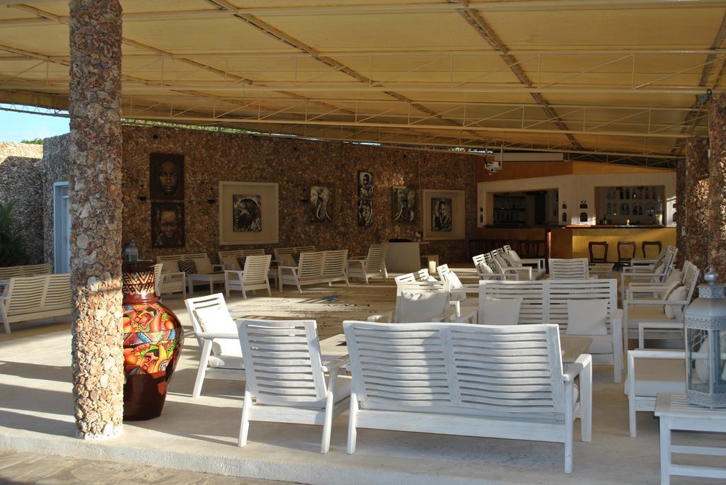 Kola Beach Resort Mambrui Bagian luar foto