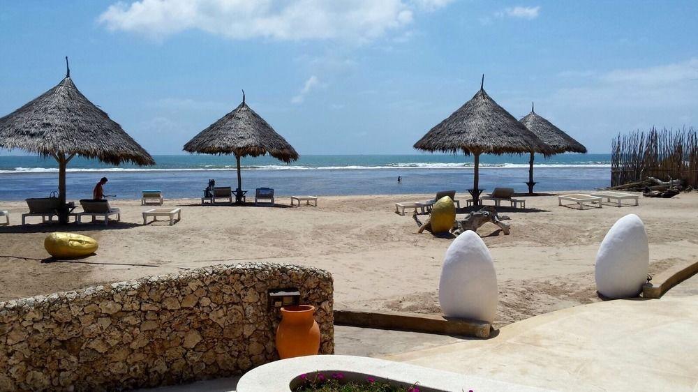 Kola Beach Resort Mambrui Bagian luar foto