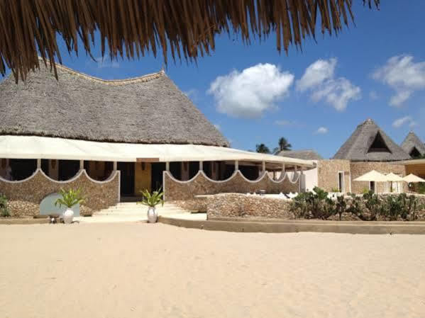 Kola Beach Resort Mambrui Bagian luar foto