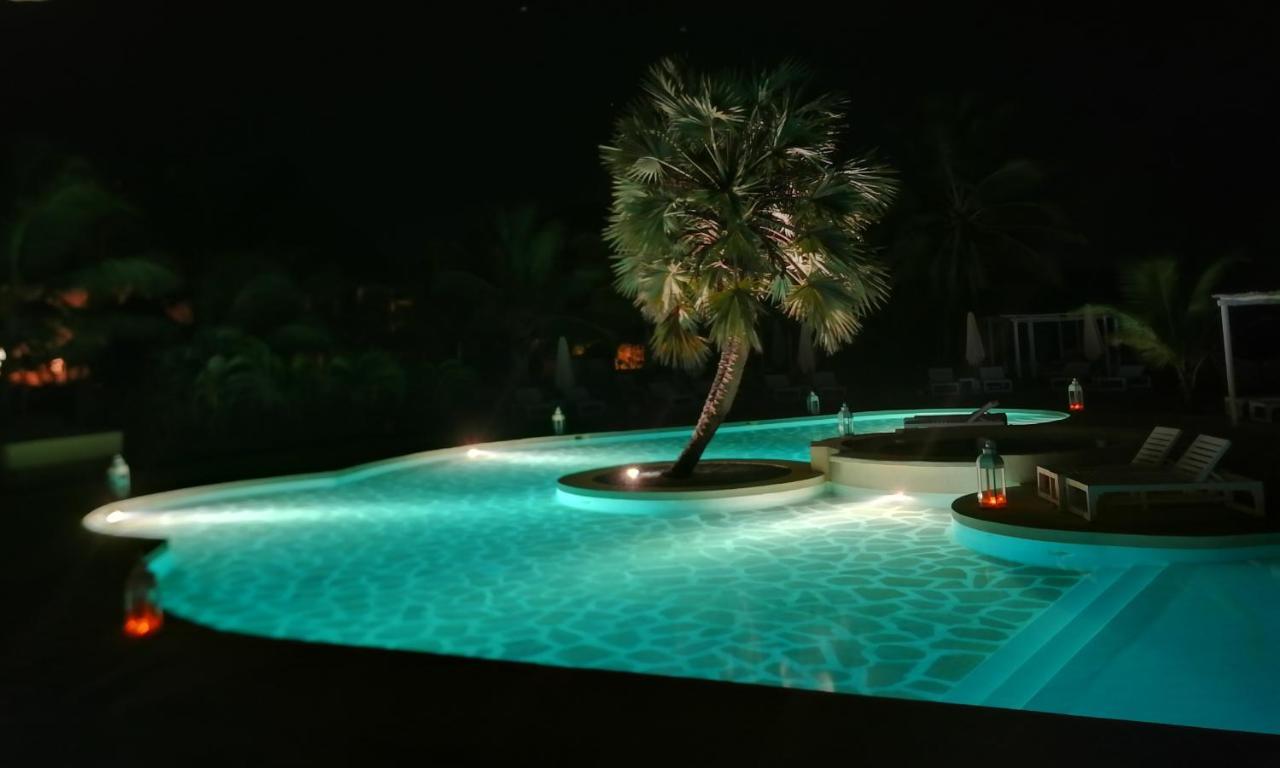 Kola Beach Resort Mambrui Bagian luar foto