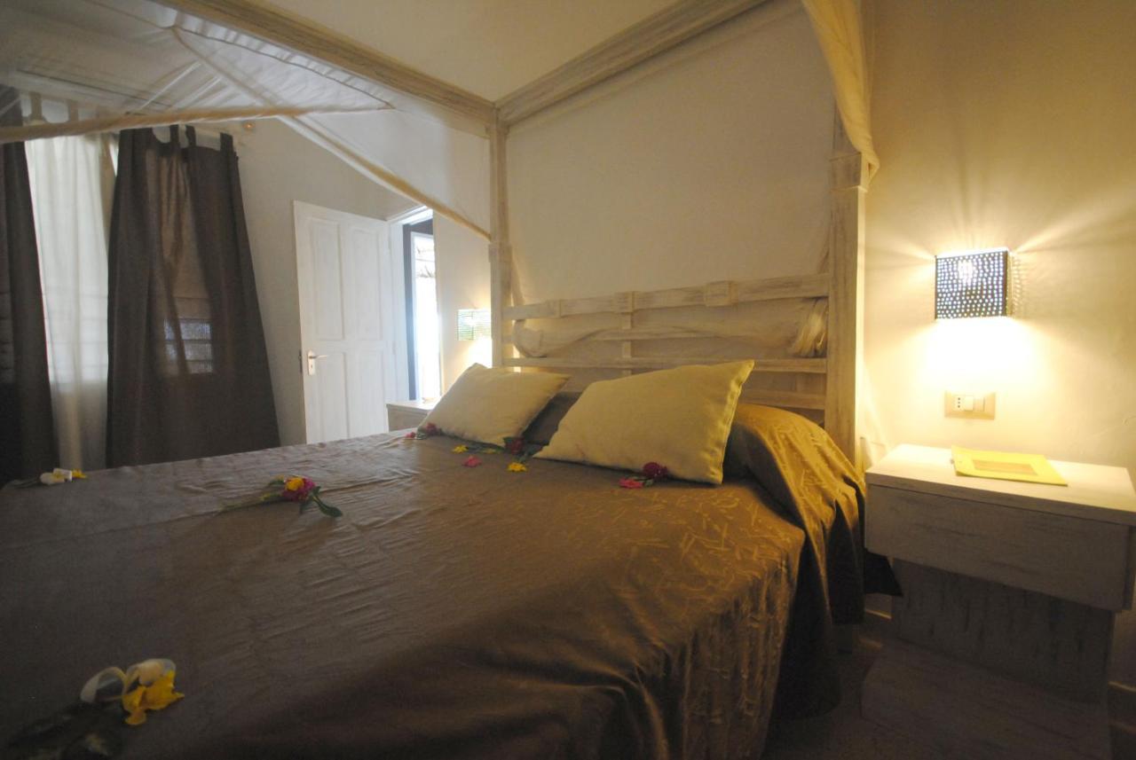 Kola Beach Resort Mambrui Bagian luar foto