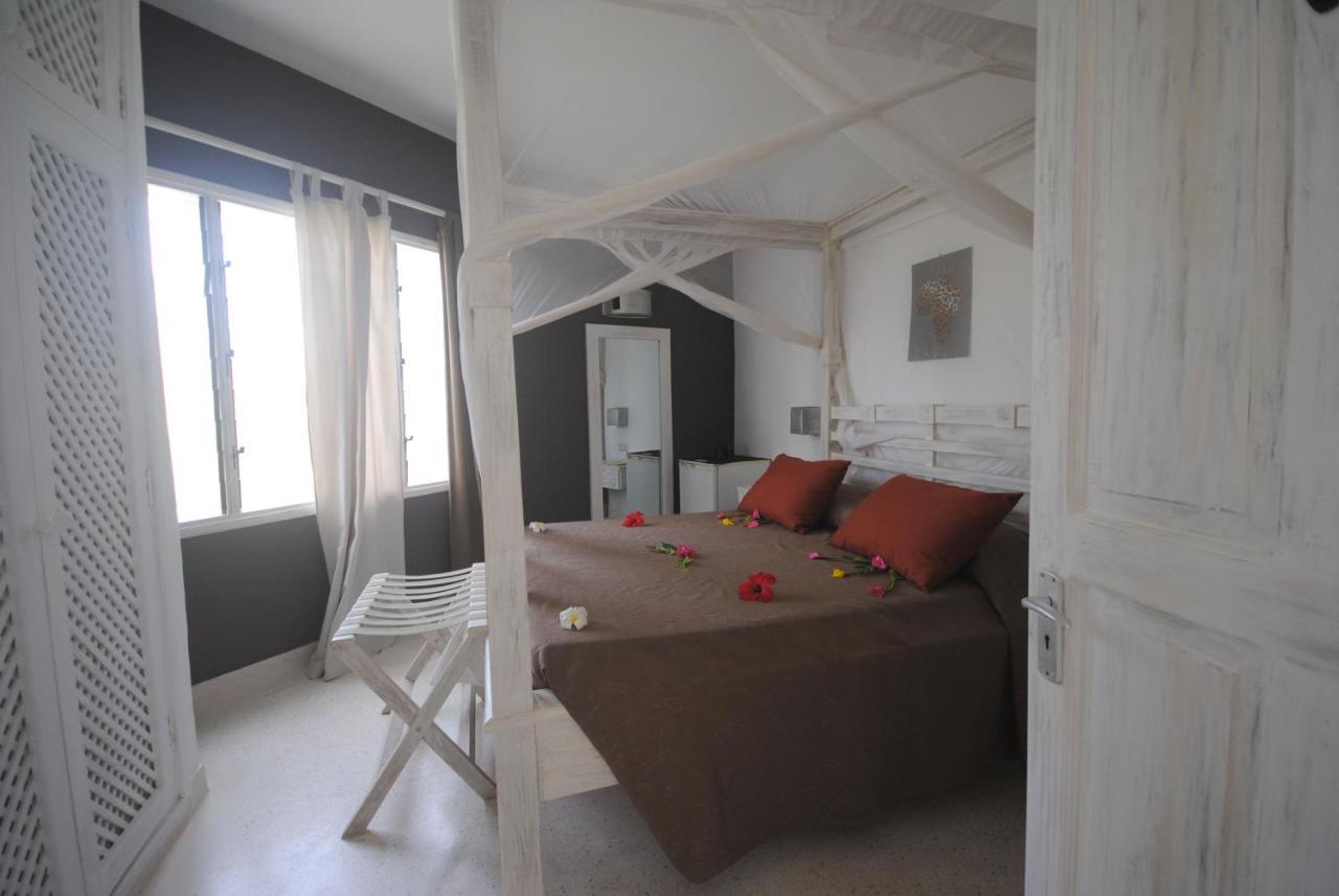 Kola Beach Resort Mambrui Bagian luar foto